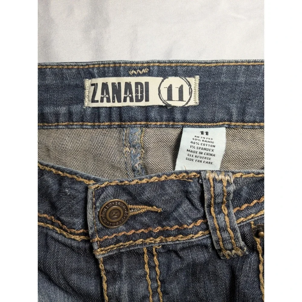 Zanadi Women's Distressed Acid‎ Wash Jeans Size 11